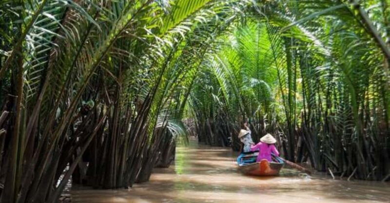 cu-chi-tunnels-and-mekong-delta-tour