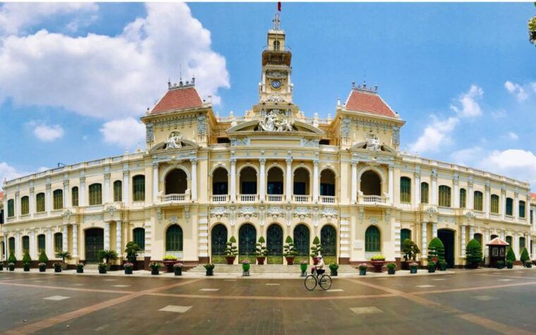 cu-chi-tunnels-and-saigon-city-1-day-tour