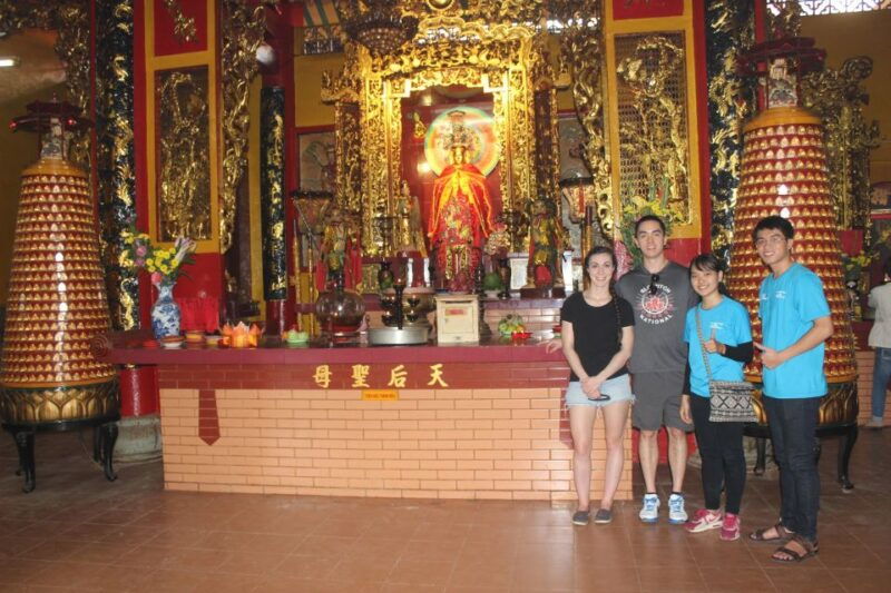 cu-chi-tunnels-and-saigon-city-private-tour