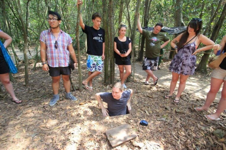 cu-chi-tunnels-saigon-city-tour