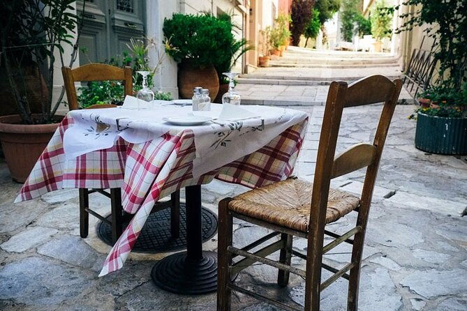 culinary-backstreets-of-plaka-athens-food-tour