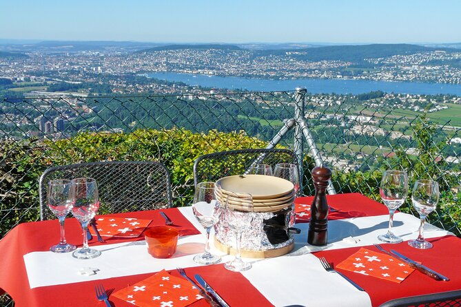 culinary-tour-from-zurich-with-traditional-swiss-cheese-fondue-dinner
