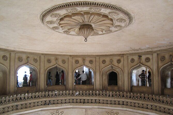 Cult Immersions 2 - Charminar & Chowmahallah Palace Private Tour - FAQ