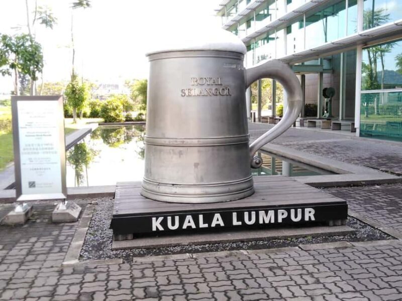 Cultural Malaysia: Batu Caves, Batik and Pewter Luxury Tour - Discovering Malaysia in Style: Batu Caves, Batik and Pewter Luxury Tour