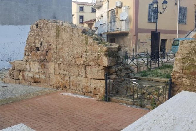 cultural-visit-in-the-historic-center-of-crotone-2