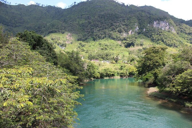 cultural-walk-and-natural-beauty-near-semuc-champey