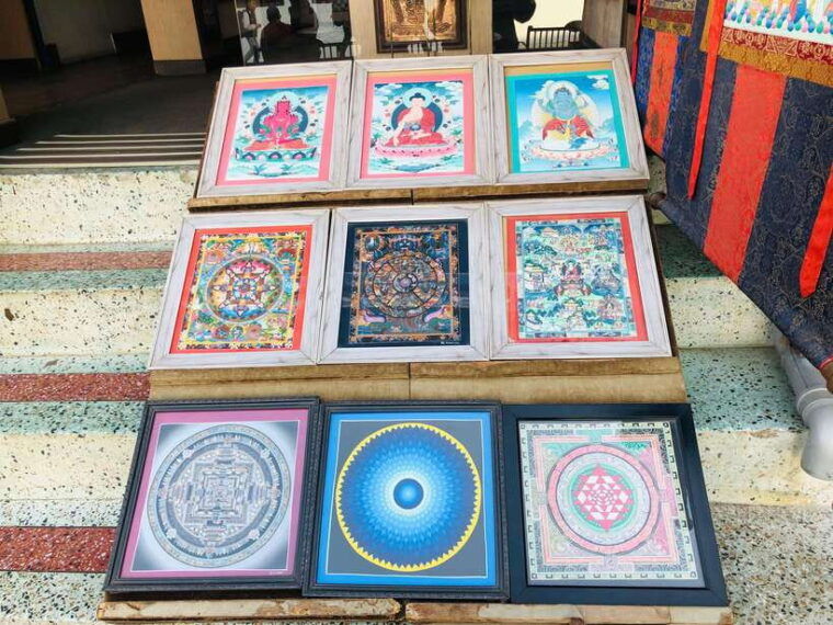 cultural-walk-boudha-stupa-and-pashupatinath-with-a-guide