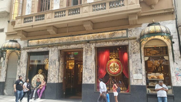 cultural-walking-tour-of-3-hours-through-the-history-of-tango