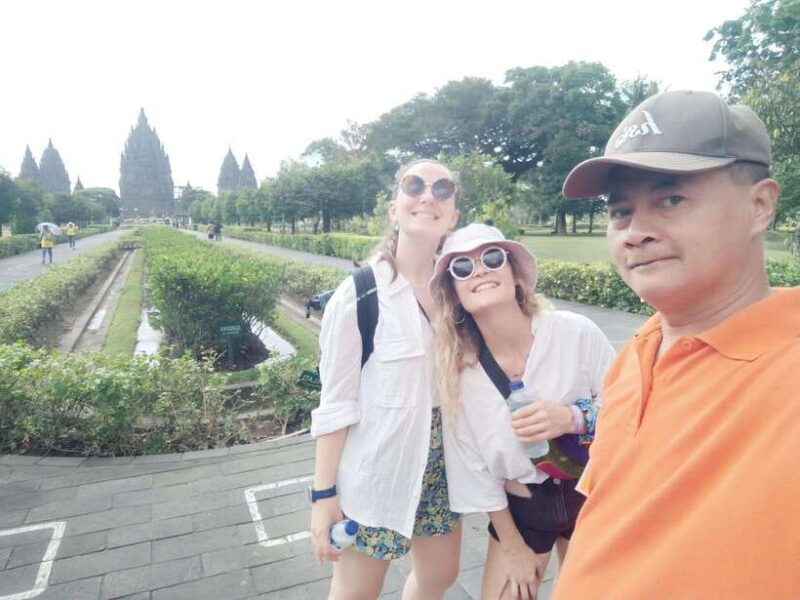 culture-tour-of-sultan-palacewater-castleijo-temple-sunset