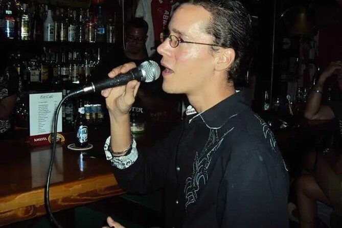 curacao-saturday-night-fever-karaoke-bar-hops