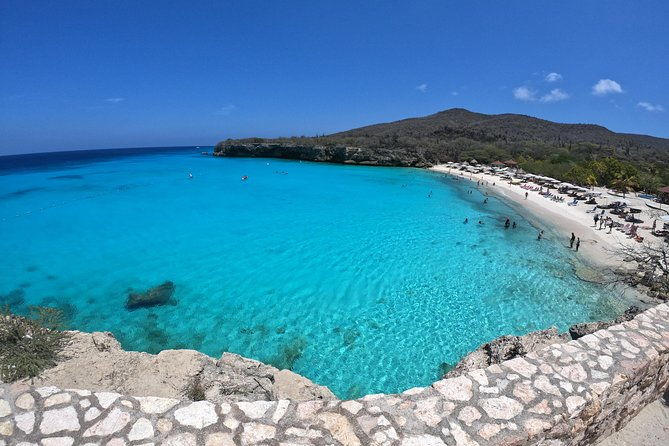 curacao-swimming-with-sea-turtles-and-grote-knip-beach-tour-2