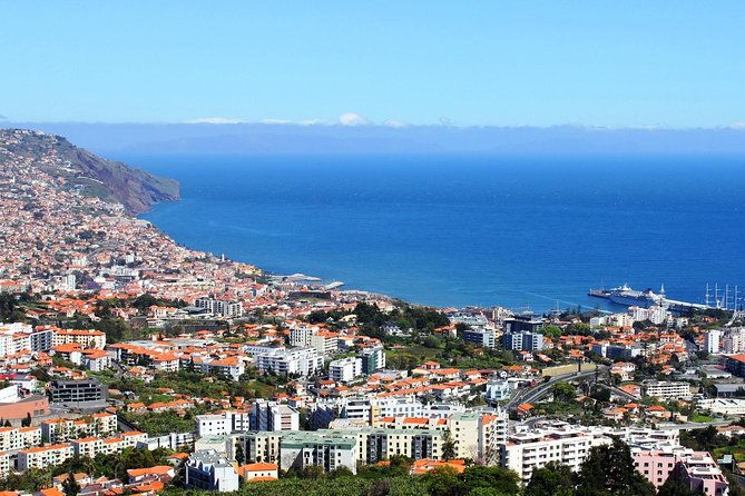 curral-das-freiras-and-monte
