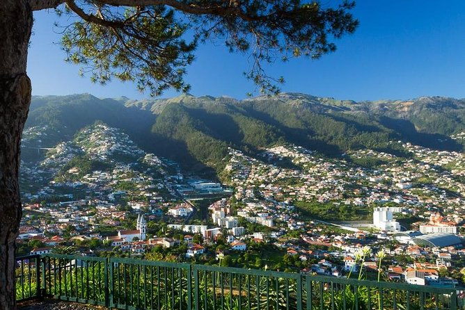 curral-das-freiras-and-monte