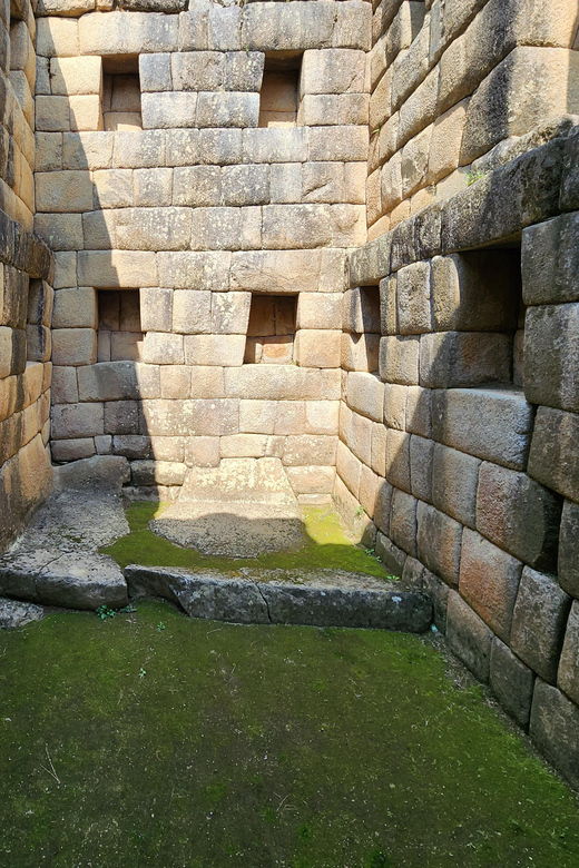 cusco-2-day-tour-to-sacred-valley-and-mountain-machu-picchu