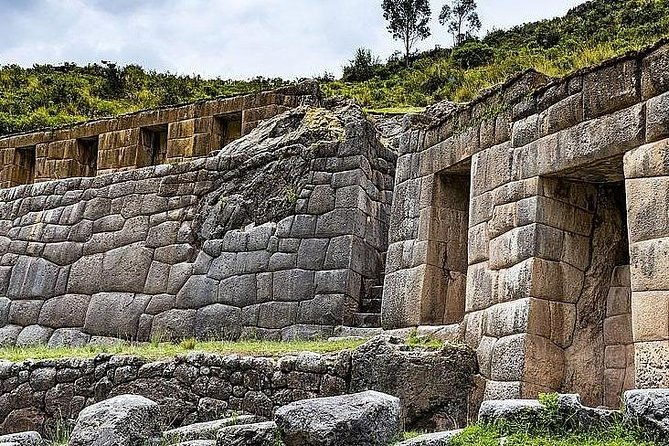 cusco-4d-3n-city-tour-sacred-valley-machu-picchu-rainbow-mountain