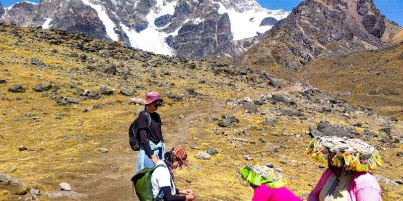cusco-7-lagoons-of-ausangate-hike-day-tour-with-lunch