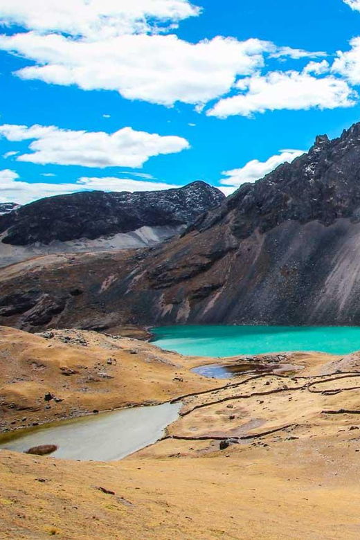 cusco-7-lake-ausangate-hike-with-hot-springs-and-lunch