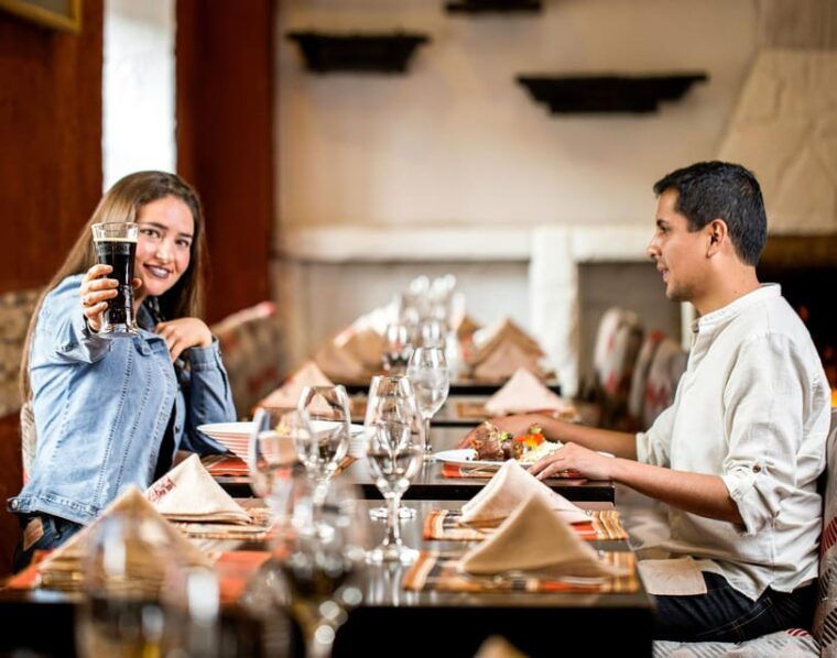 cusco-andean-folk-show-with-dinner-at-tunupa-plaza-de-armas