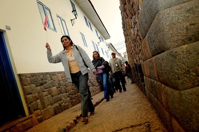 cusco-city-sightseeing-sacsayhuaman-archeological-park-tour