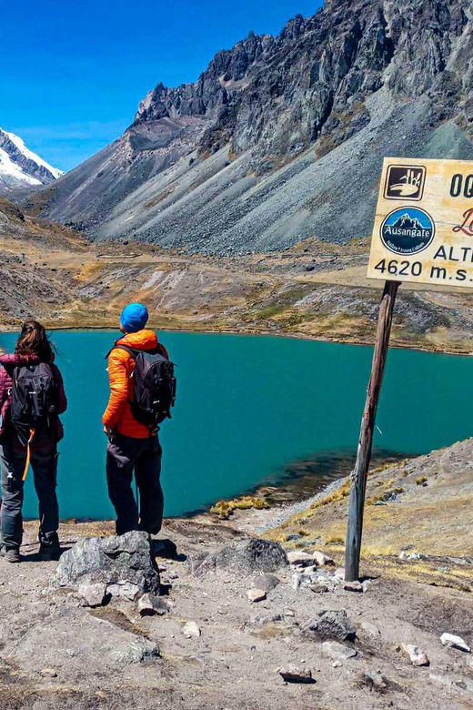 cusco-discover-the-7-lakes-of-ausangate-full-day-tour