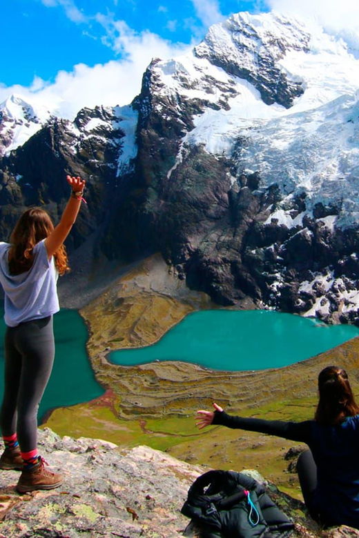 cusco-excursion-to-ausangate-7-lagoons-lunch-2