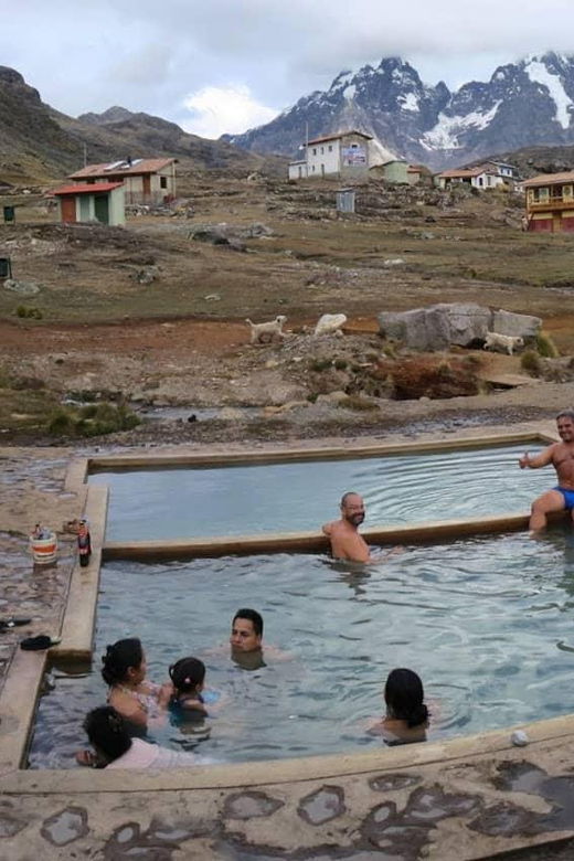 cusco-excursion-to-ausangate-7-lagoons-lunch-3