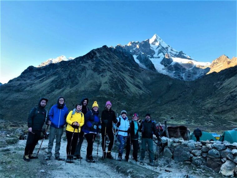 cusco-full-day-humantay-lake-with-picnic
