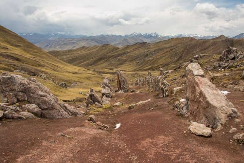 cusco-full-day-private-hike-to-palcoyo-rainbow-mountain