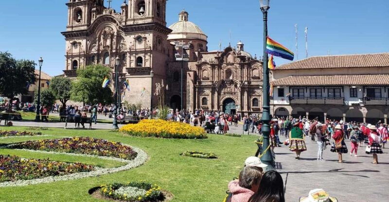 cusco-highlands-archaeological-sites-on-foot-bus