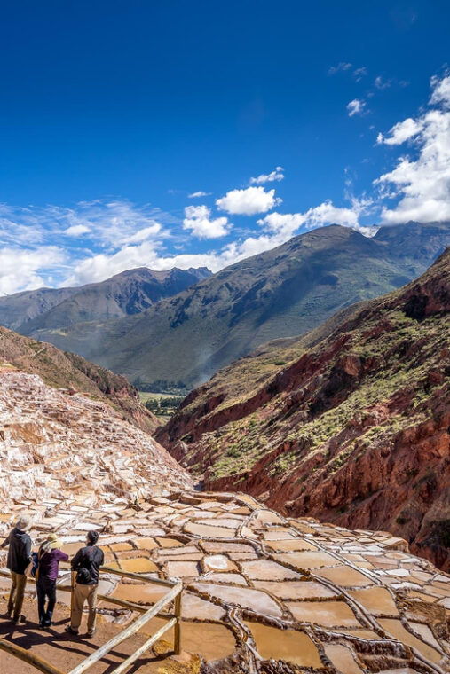 cusco-maras-moray-salineras-and-the-chinchero-weavers-tour-half-day