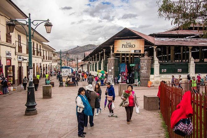 cusco-markets-and-ruins-small-group-tour