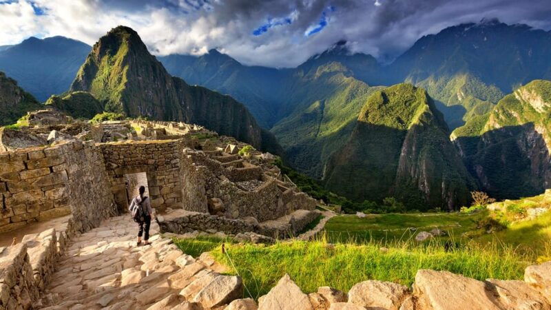 cusco-one-day-tour-to-machu-picchu-with-entrance-fees-train-and-expert-tour-guide