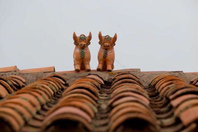 cusco-paint-your-own-torito-of-pucara-art-and-culture