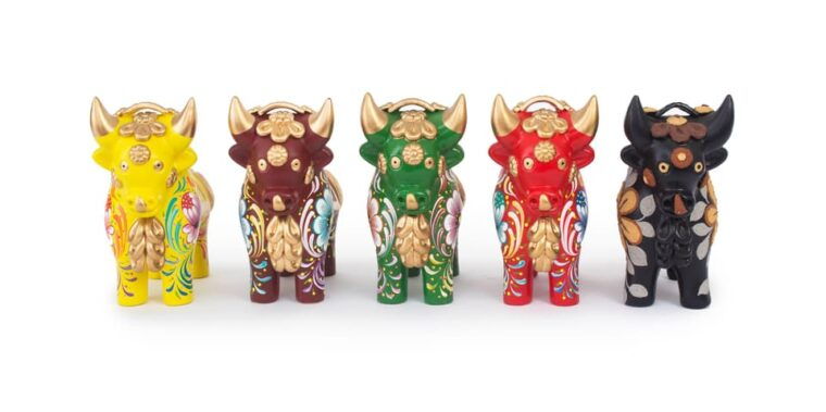 cusco-paint-your-own-torito-of-pucara-art-and-culture