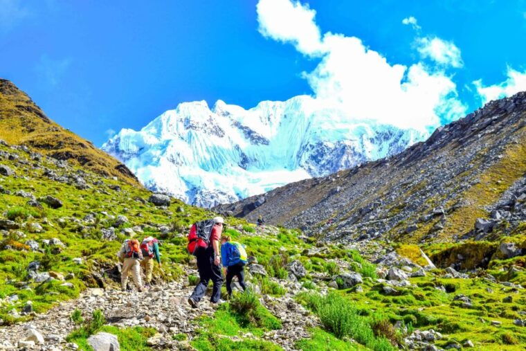cusco-private-full-day-to-humantay-lake-with-meals