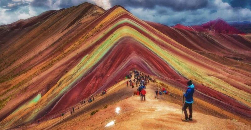 cusco-rainbow-mountain-adventure-hiking