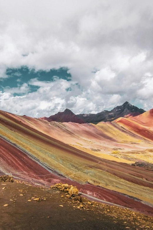 cusco-rainbow-mountain-and-red-valley-tour