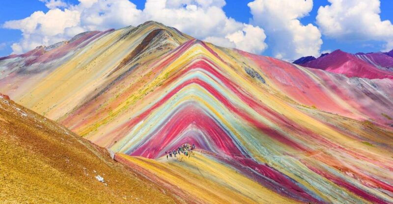 cusco-rainbow-mountains-mountain-of-7-colors-red-valley