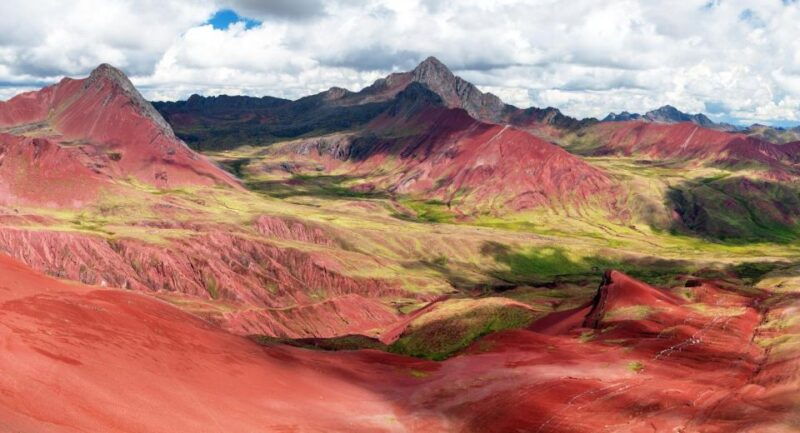 cusco-rainbow-mountains-mountain-of-7-colors-red-valley