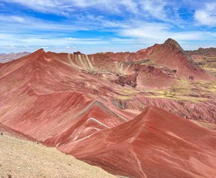 cusco-rainbow-mountains-mountain-of-7-colors-red-valley