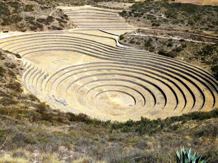 cusco-sacred-valley-and-maras-salt-mines-full-day-tour