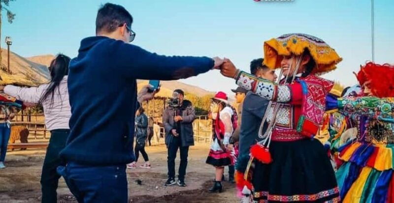 cusco-scenic-kukuli-show-pisco-sour