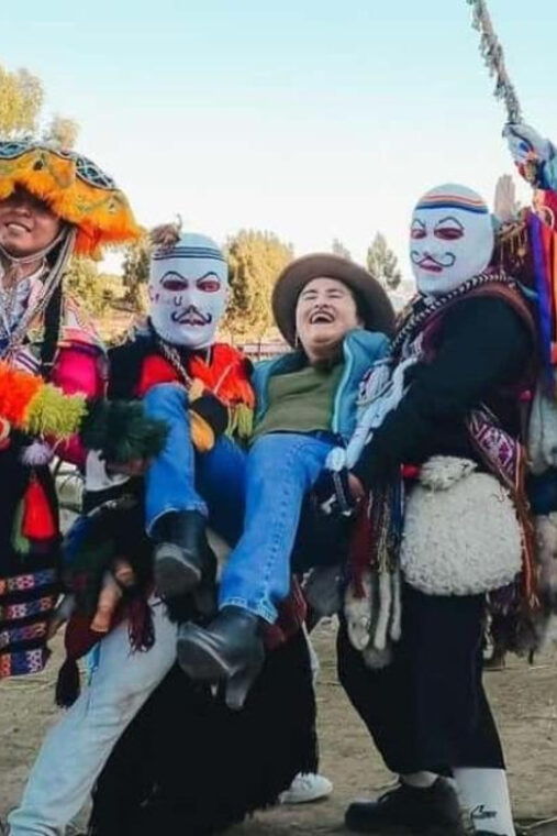 cusco-scenic-kukuli-show-pisco-sour