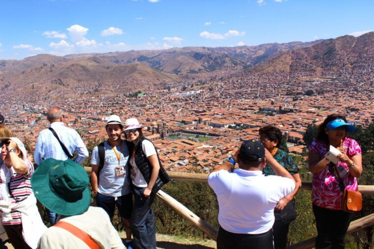 cusco-sightseeing-tour-of-the-city-on-an-open-top-bus