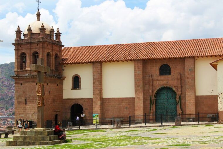 cusco-sightseeing-tour-of-the-city-on-an-open-top-bus