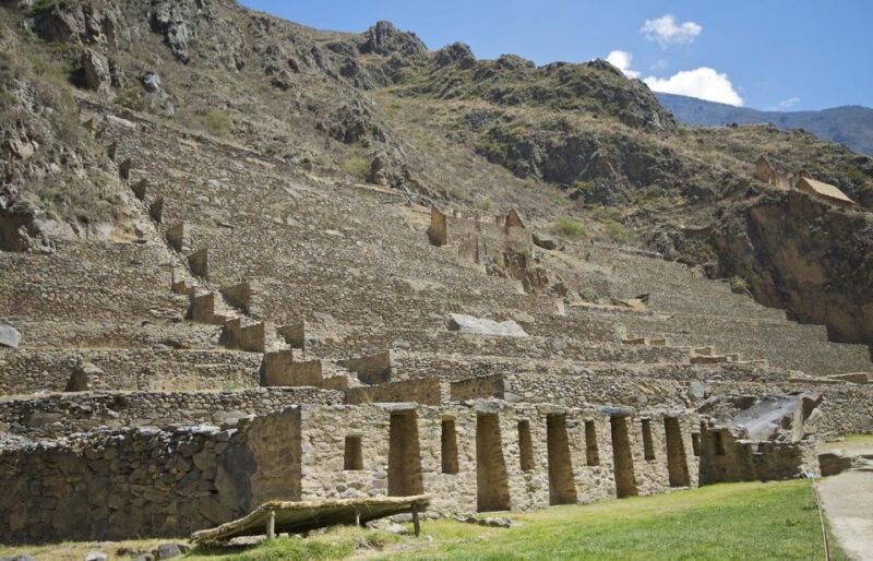 cusco-valley-vip-tour-maras-moray-salt-mines-chinchero-pisac-3