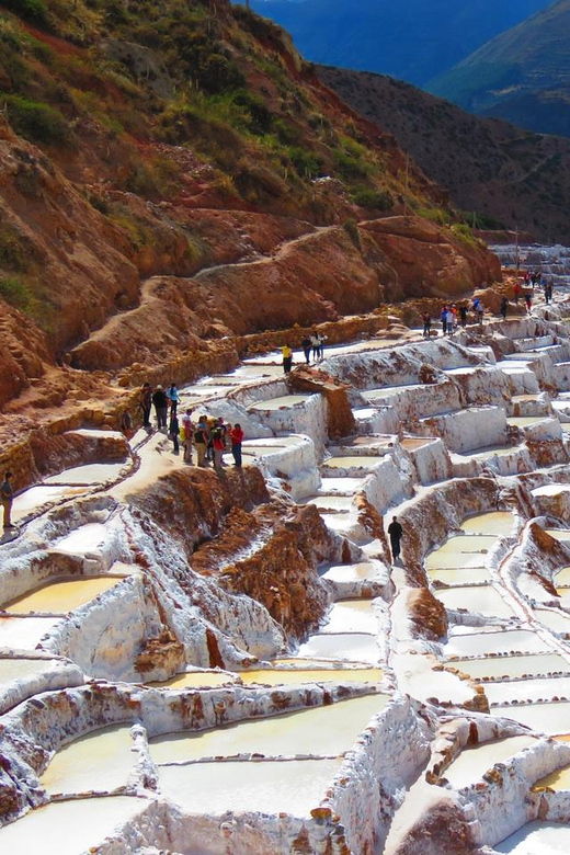 cusco-valley-vip-tour-maras-moray-salt-mines-chinchero-pisac