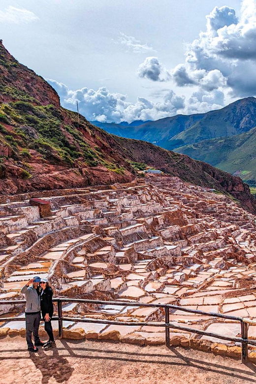 cuscochincheromoray-salt-mines-drop-off-in-ollantaytambo