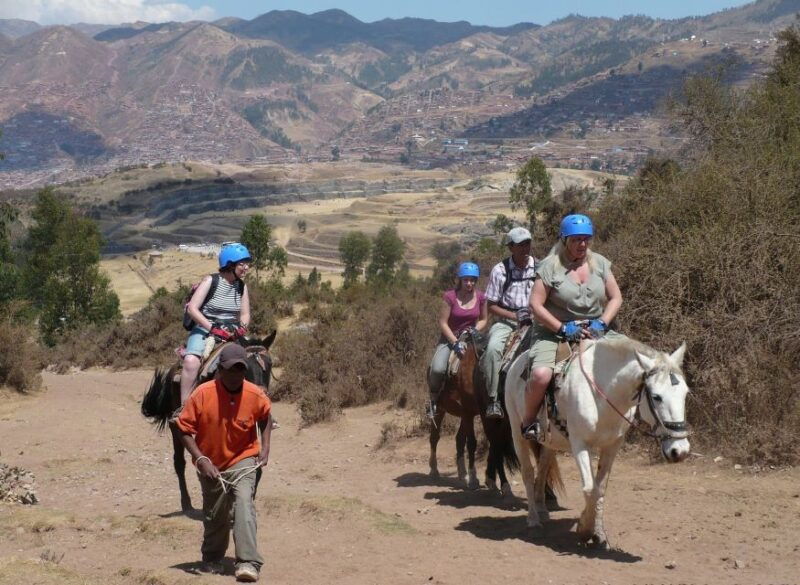 cuscohalf-day-private-tour-riding-on-horseback-around-cusco