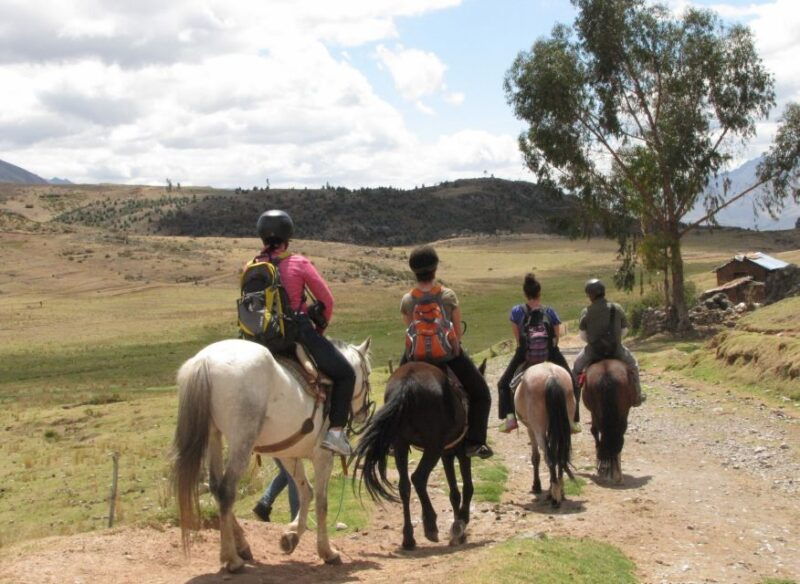 cuscohalf-day-private-tour-riding-on-horseback-around-cusco